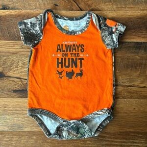 Carhartt 6 month hunt onesie euc